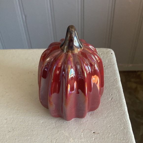 🆕2 Cranberry Pearl Porcelain Pumpkins & Fall Is In The Air Wood Mason Jar Sign - Picture 10 of 17